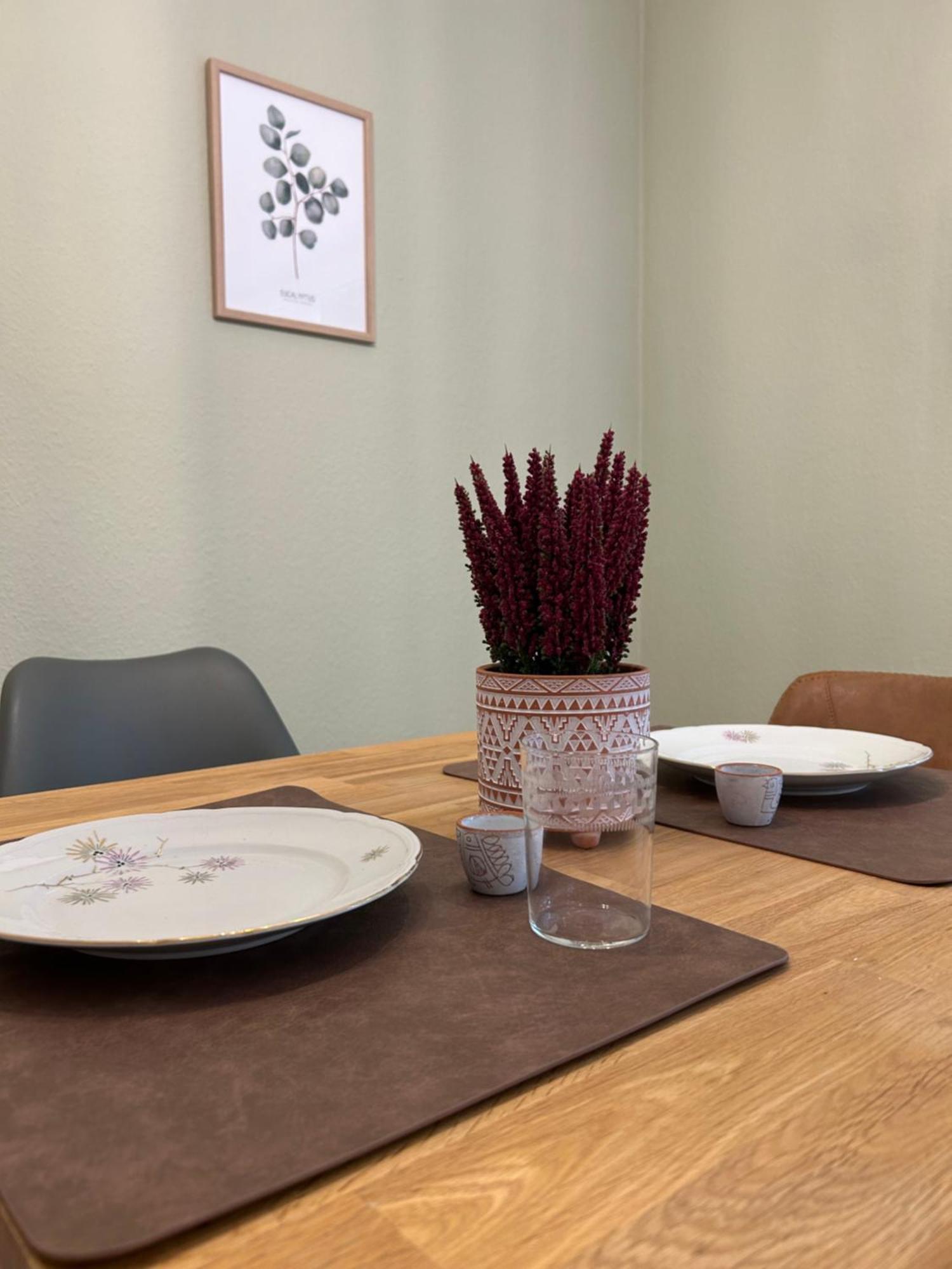 Apartment Stilvolle Im Gruenen Mit Wohlfuehlcharakter *